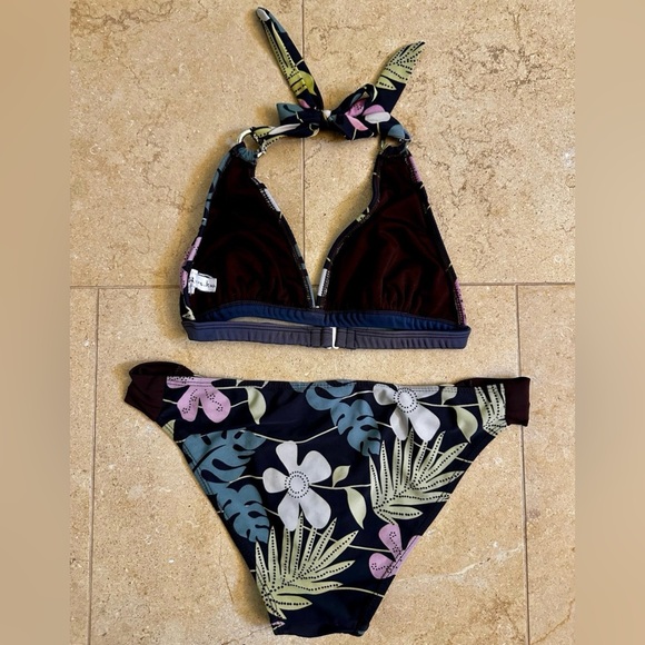 Pre Loved Floral Bikini with Halter Top - Size Small - Picture 2 of 9
